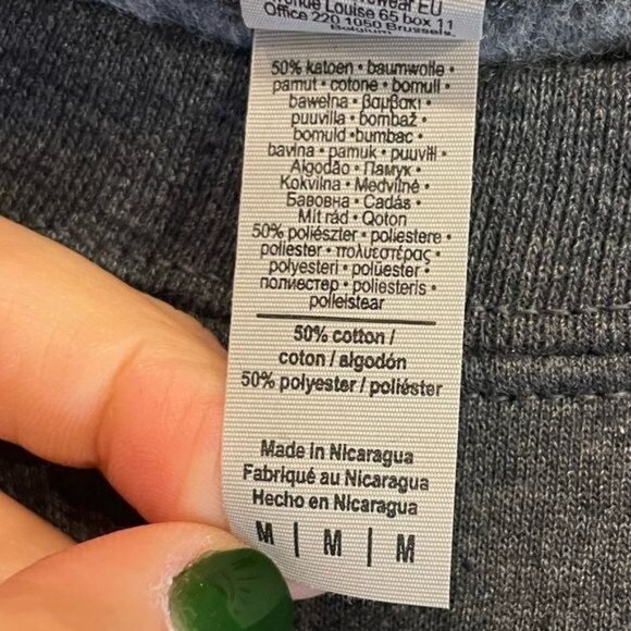 Football Mama Sweatshirt Gray Crewneck Gildan Heavy Blend Cotton Poly Sz Medium - Picture 6 of 8